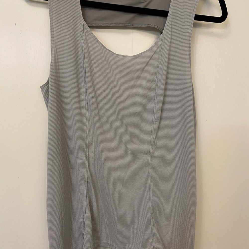 Lululemon gray tank top